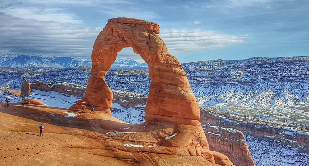 Red rock arch in a national park